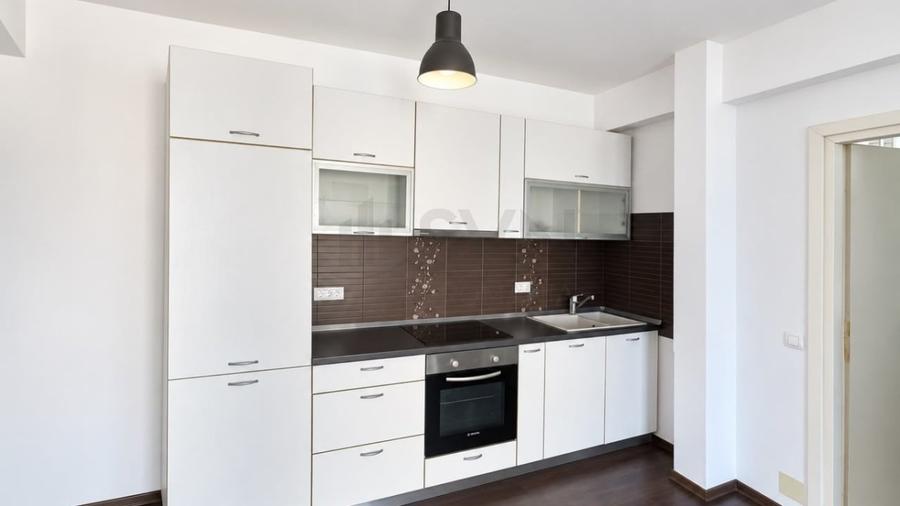 Apartament cu 2 camere semidecomandat, mobilat în Unirii