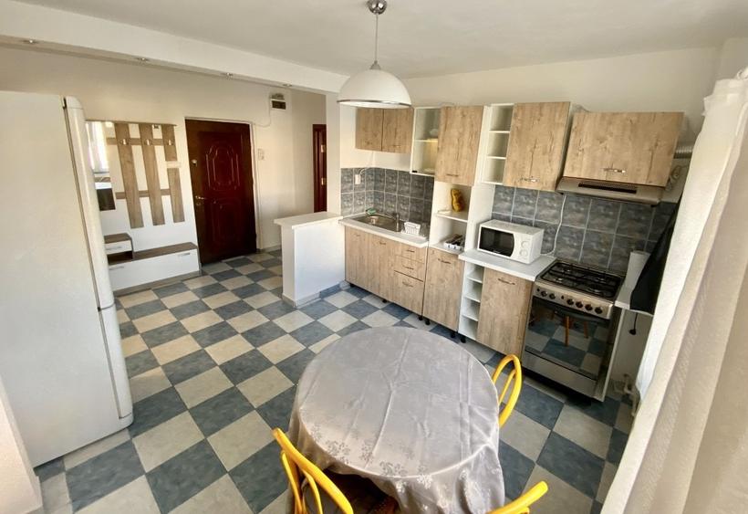 Apartament cu 2 camere decomandat, mobilat în Vitanul Nou