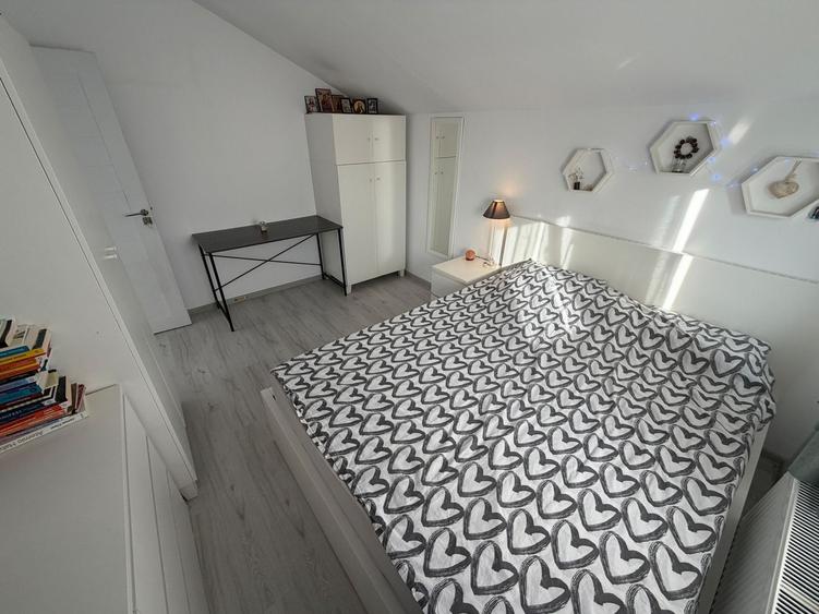 Duplex cu 3 camere cu Canalizare în Central