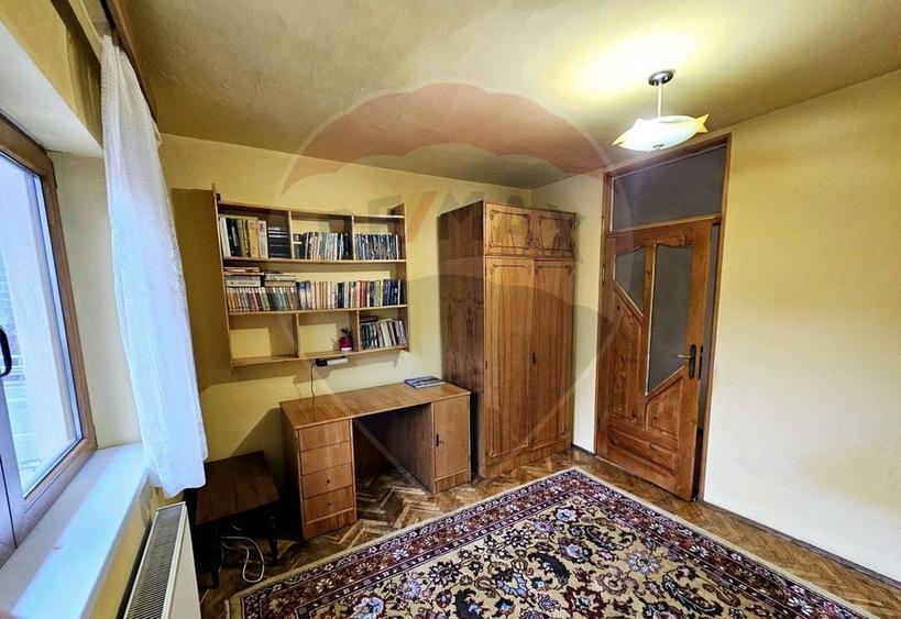 SINAIA- APARTAMENT DE VACANTA/ REZIDENTIAL- 3 camere in vila! - 23