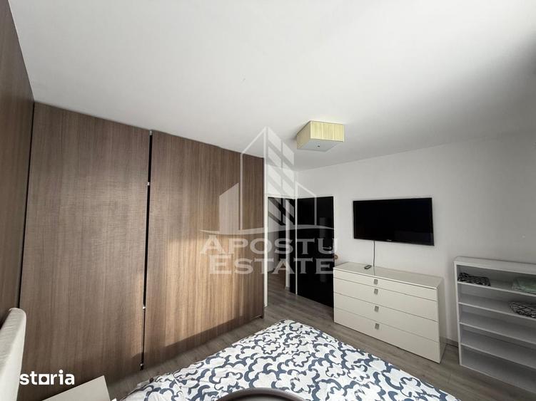 Apartament cu 2 camere, mobilat în Est