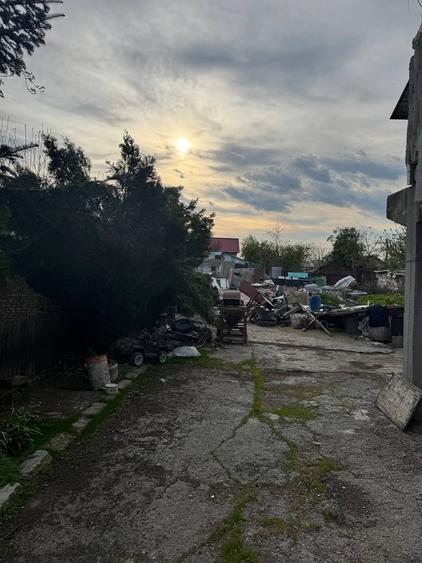 Casă cu 6 camere cu Teren 986 Mp în Bălăceanca