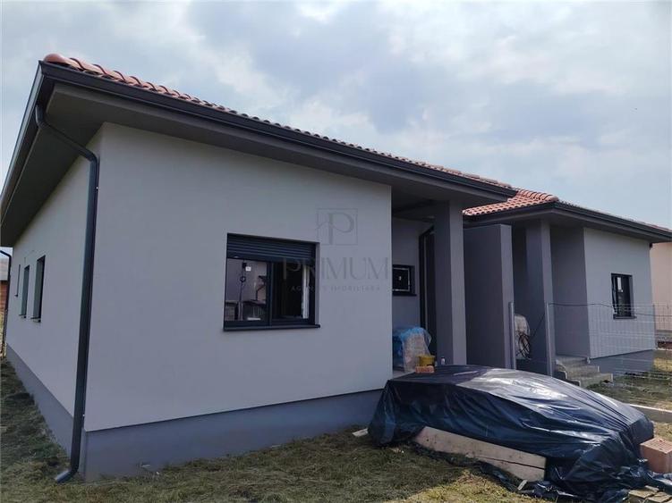 Duplex 4 camere - dormitor matrimonial - teren generos - 2