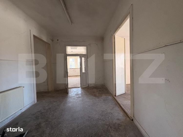 Spațiu comercial, de 1,200 mp, în Răcăștia