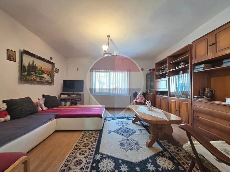 Casa cu priveli?te frumoasa ?i curte proprie-strada Anton Pann Medias - 7