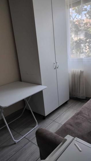 Garsonieră decomandată în Rogerius