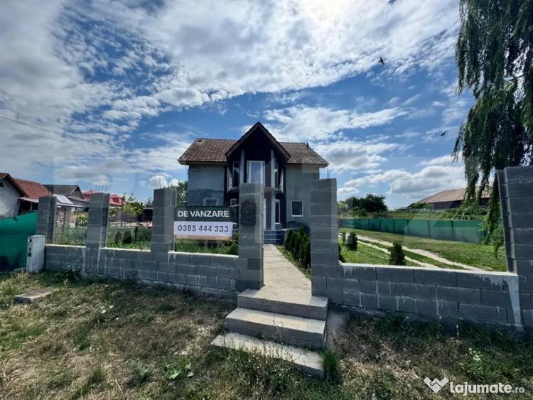 Casă cu 3 camere cu Teren 800 Mp în Central