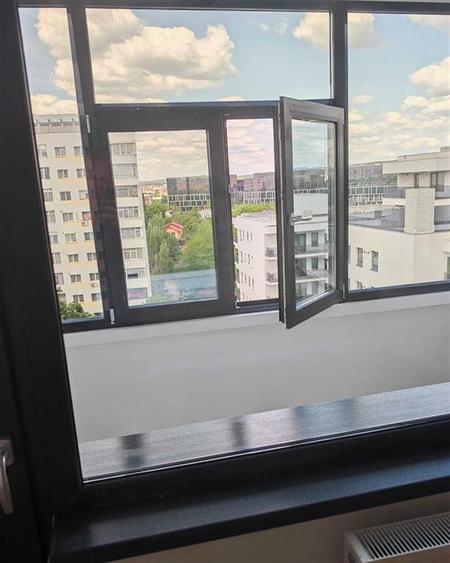 Apartament cu 3 camere semidecomandat în Splai Bahlui