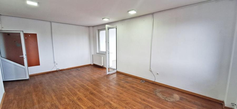 Birou, de 70 mp, în Centrul Civic