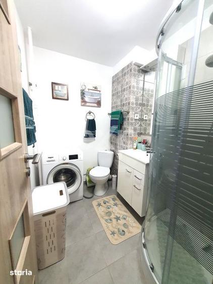 Apartament cu 4 camere decomandat, mobilat în Tei