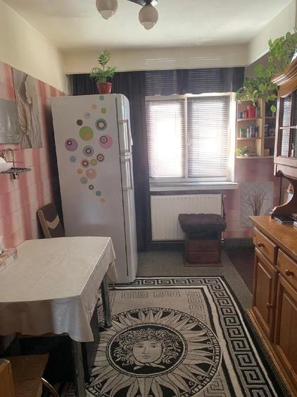 Apartament cu 3 camere decomandat în Tudor Vladimirescu