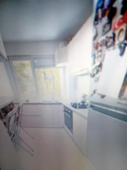 Apartament cu 3 camere în Baba Novac