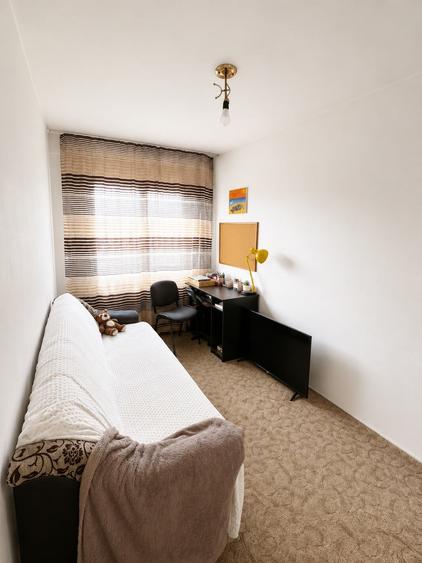 Apartament cu 3 camere nedecomandat, mobilat în Podu Roș