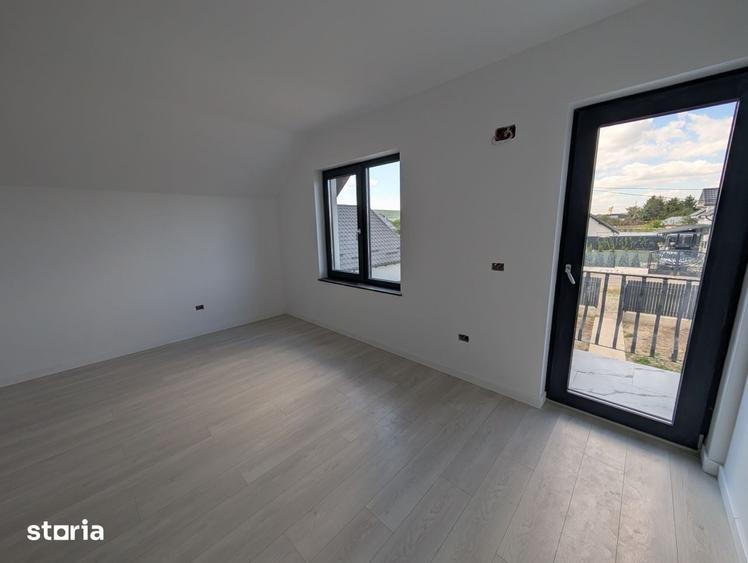 Casă cu 4 camere cu Teren 530 Mp în Central