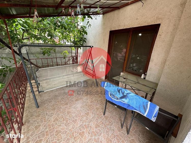 Casă cu 4 camere în Pelican