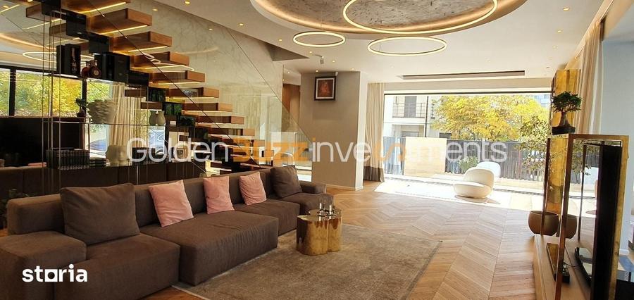 Casă cu 8 camere cu Teren 641 Mp în Central