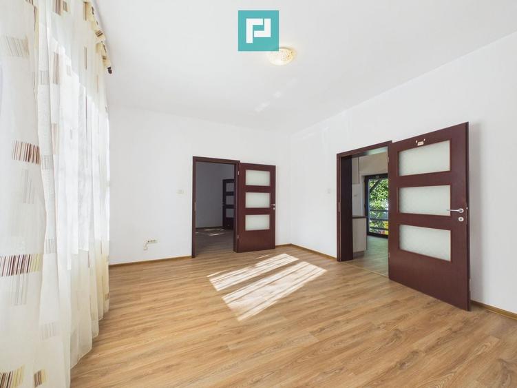Casă individuală cu 2 camere cu Canalizare în Pârneava