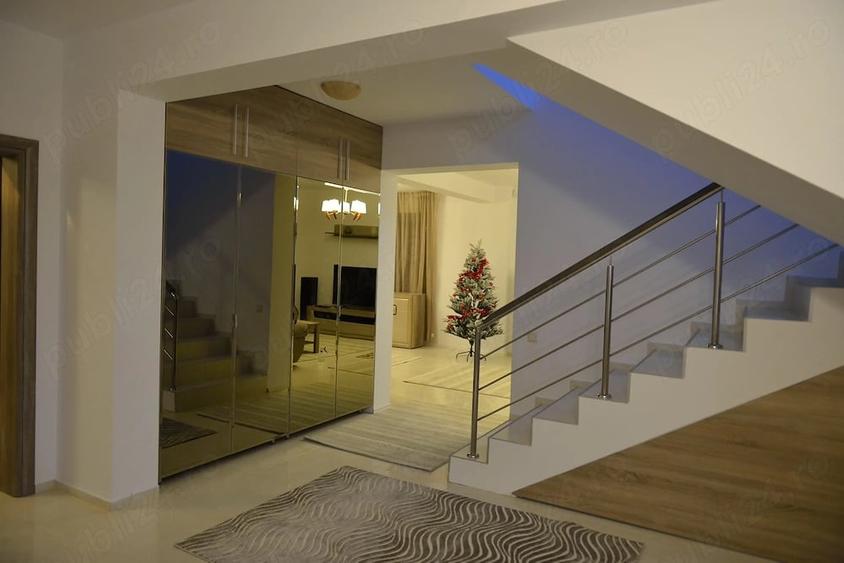 Casă cu 5 camere cu Teren 400 Mp în Băneasa