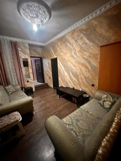 Casă cu 5 camere cu Teren 300 Mp în Apollo