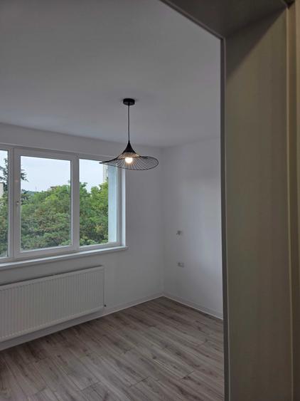 Apartament cu 2 camere semidecomandat în Grigorescu