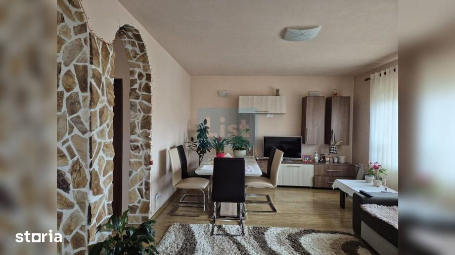 Casă cu 6 camere cu Teren 1400 Mp în Apahida