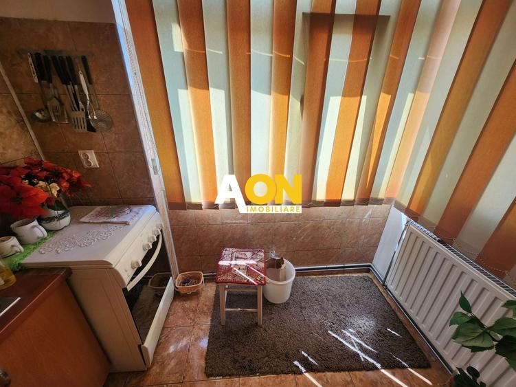 Apartament cu 2 camere decomandat, mobilat în Cetate
