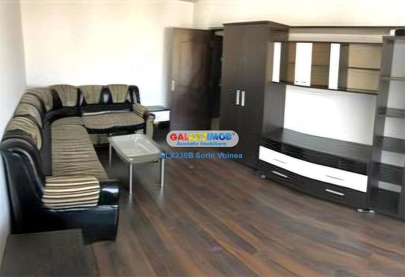Apartament cu 4 camere decomandat în Tineretului