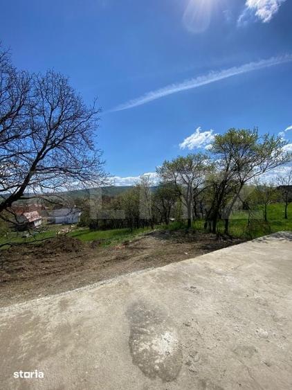 Casă cu 4 camere cu Teren 700 Mp în Central