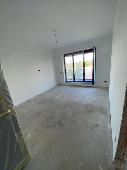 Apartament cu 2 camere semidecomandat în Bucureștii Noi