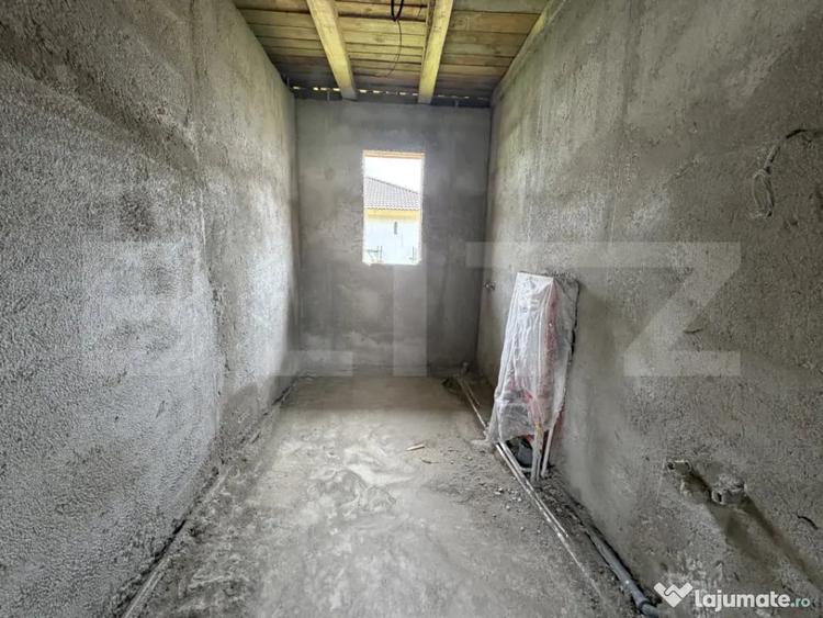 Casă cu 4 camere cu Teren 430 Mp în Central