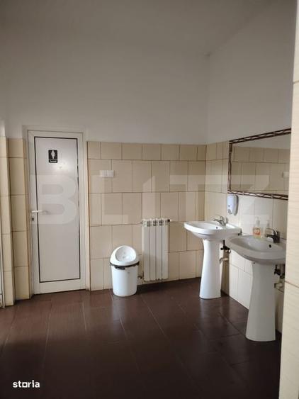 Spațiu comercial, de 695 mp, în Central