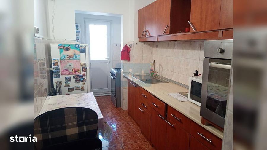Apartament cu 4 camere în Micro 39 — fotografia 1