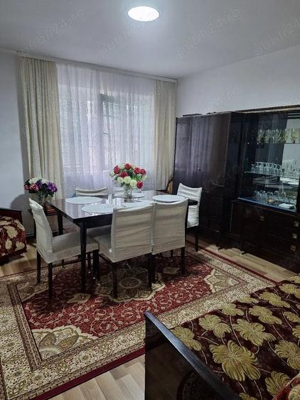 Apartament cu 3 camere semidecomandat în Central