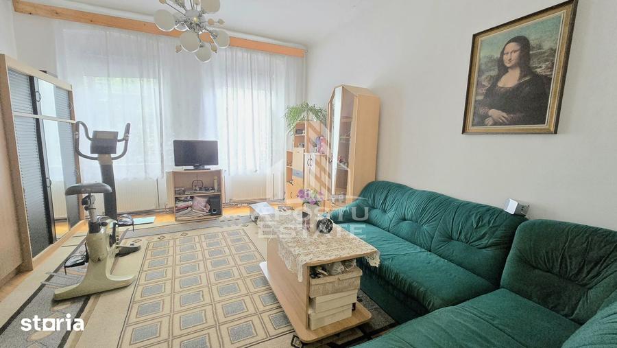Casă cu 7 camere cu Teren 520 Mp în Elisabetin