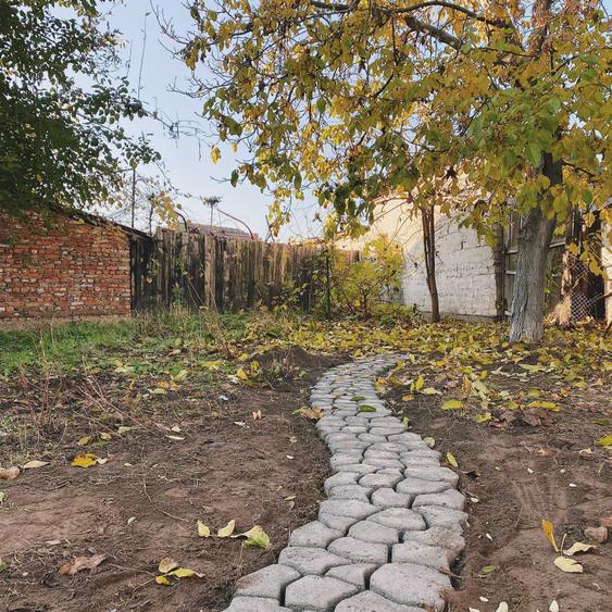 Casă cu 3 camere cu Teren 500 Mp în Central