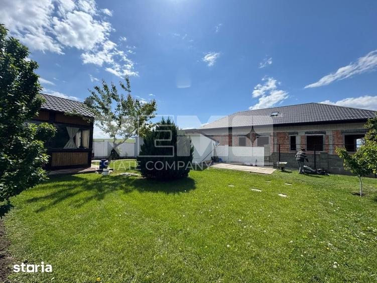 Casă cu 4 camere cu Teren 930 Mp în Udești