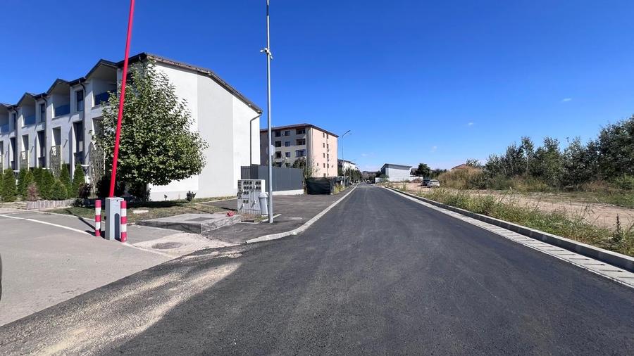 Casă cu 4 camere cu Canalizare în Prelungirea Ghencea