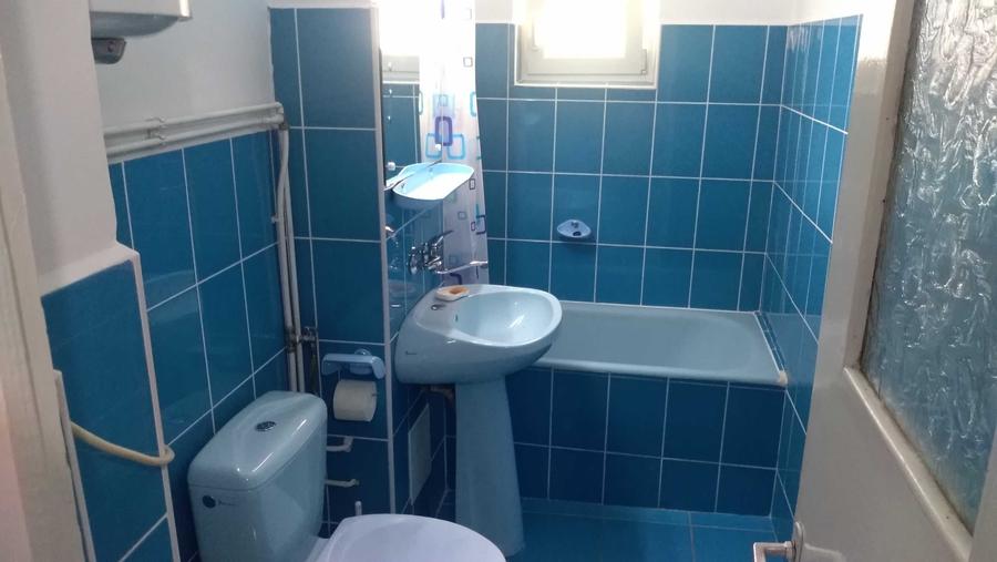 Garsonieră decomandată în Central