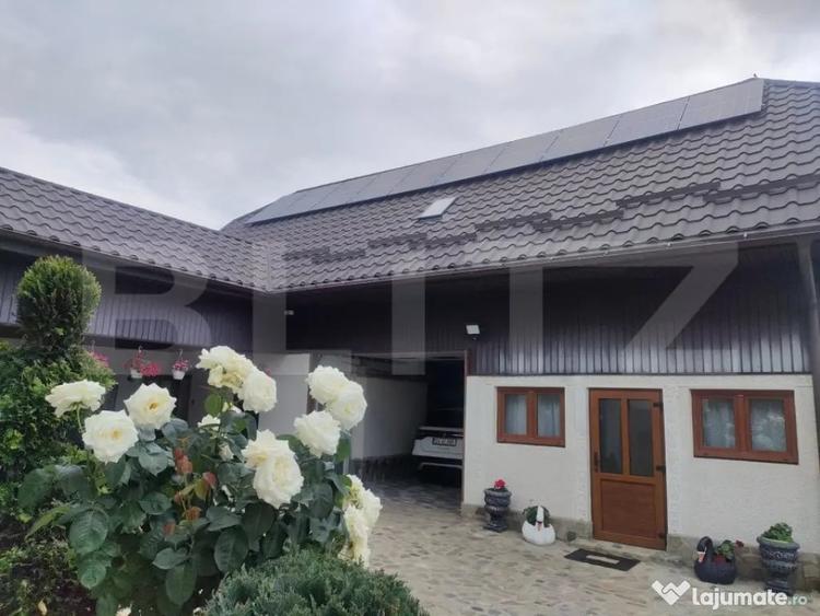 Casă cu 8 camere cu Teren 488 Mp în Marginea