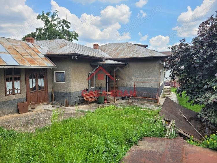 Casă cu 4 camere în Băicoi
