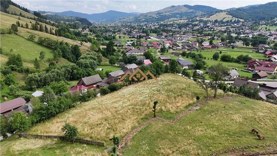 Teren de 6500 mp, în Central