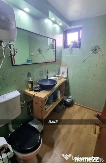 Spațiu comercial, de 48 mp, în Central