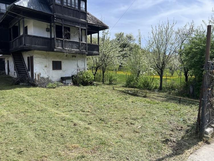 Casă cu 3 camere în Central