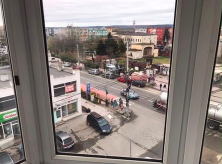 Apartament cu 2 camere decomandat în Ultracentral