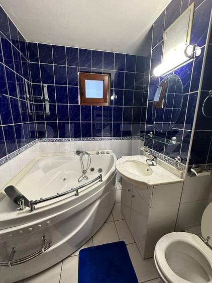 Apartament cu 4 camere decomandat, mobilat în Mărăști