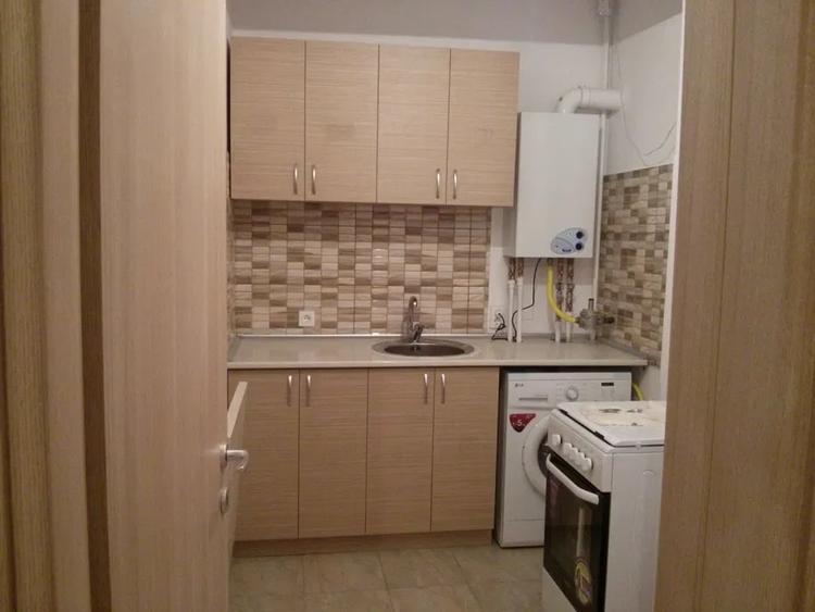 Apartament 2 Camere Piata Victoriei Centrala Proprie Bloc 2013 - 3