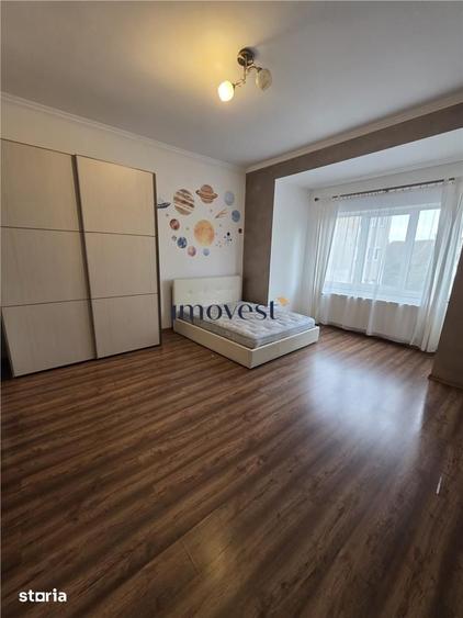 Apartament cu 3 camere nedecomandat în Central