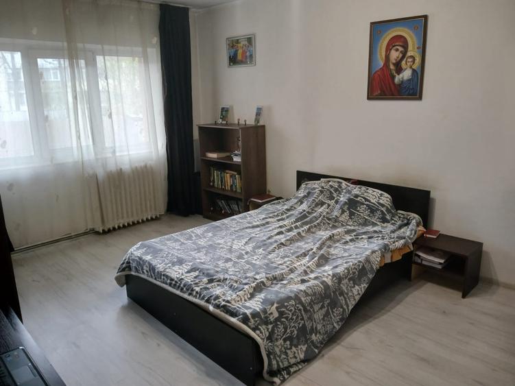 Garsonieră decomandată, mobilată în Gară