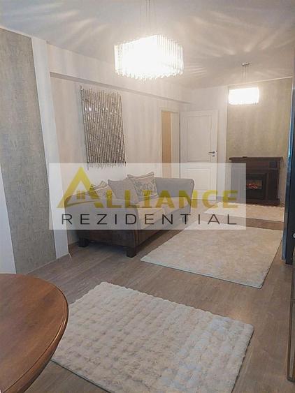 Apartament cu 2 camere decomandat, mobilat în Central