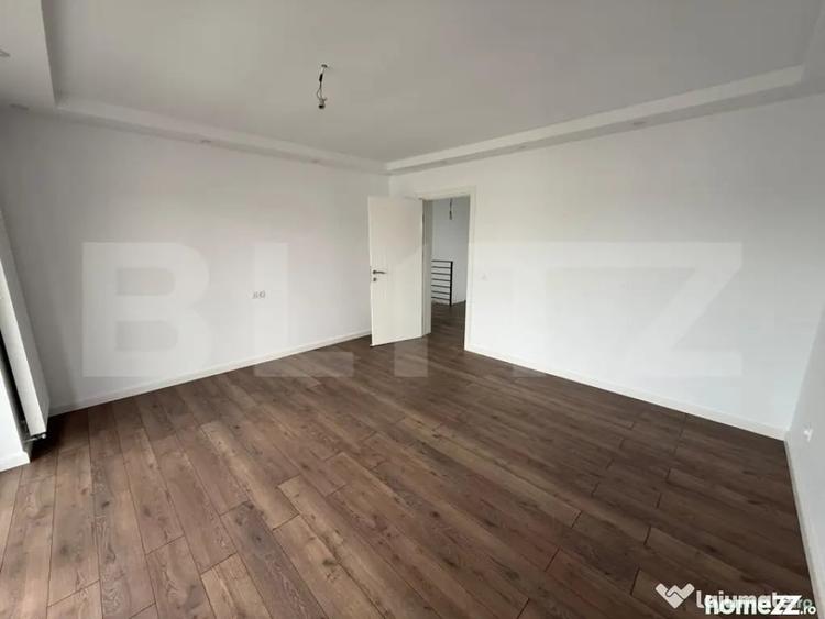 Casă cu 5 camere cu Teren 642 Mp în Mihai Bravu
